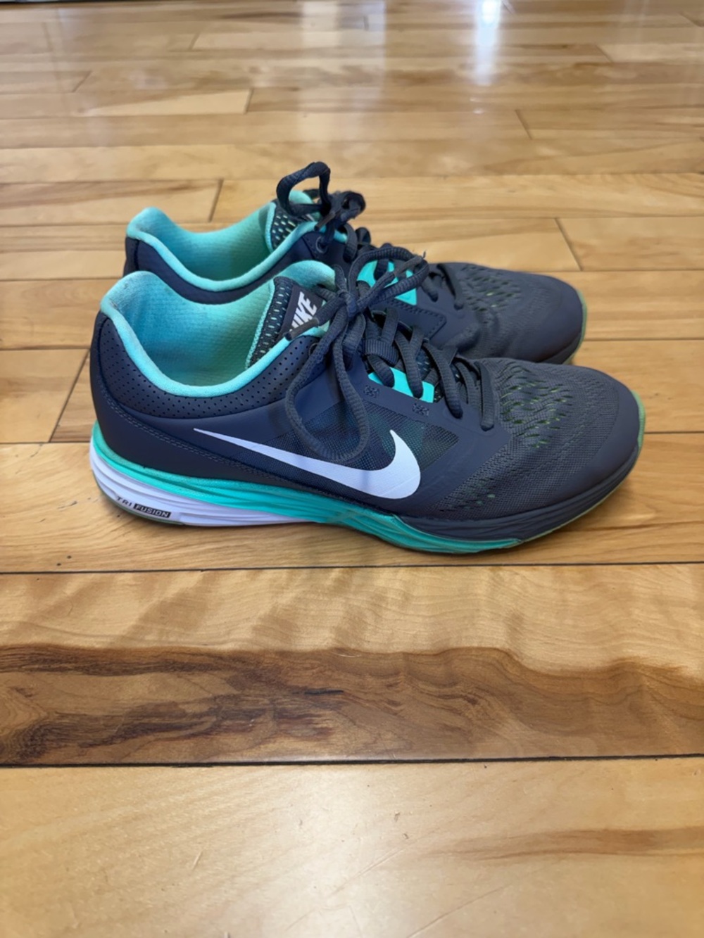 NIKE TRI FUSION RUN RUNNING SHOES